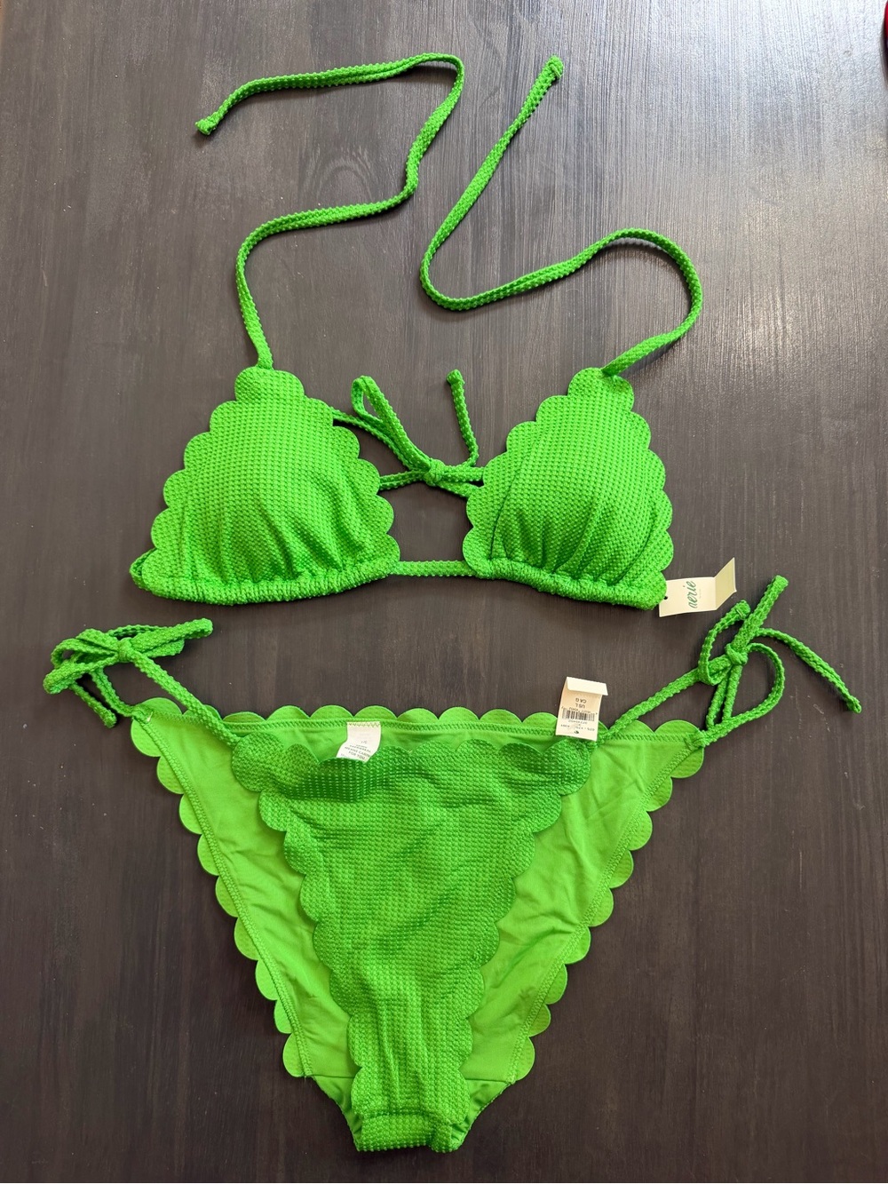 Aerie NWT Green Scalloped Textured Bikini Set M/L